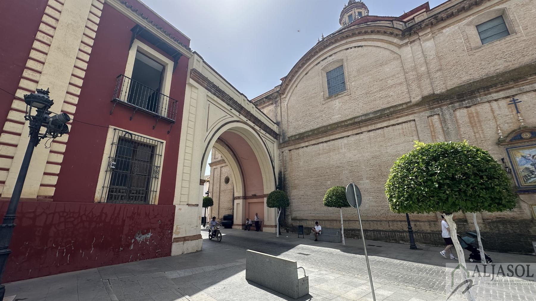 Venta de chalet en Umbrete