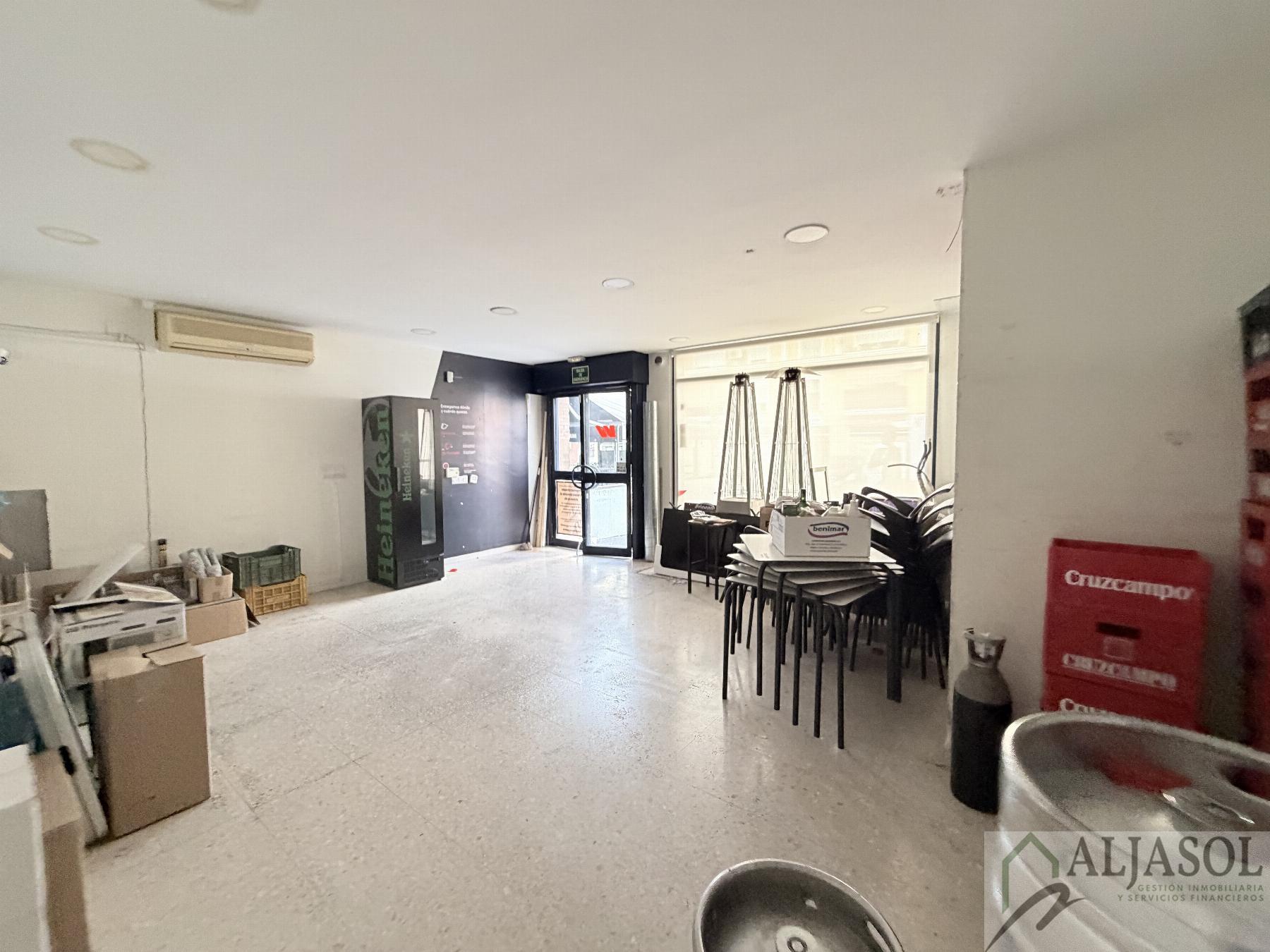 Venta de local en Coria del Río