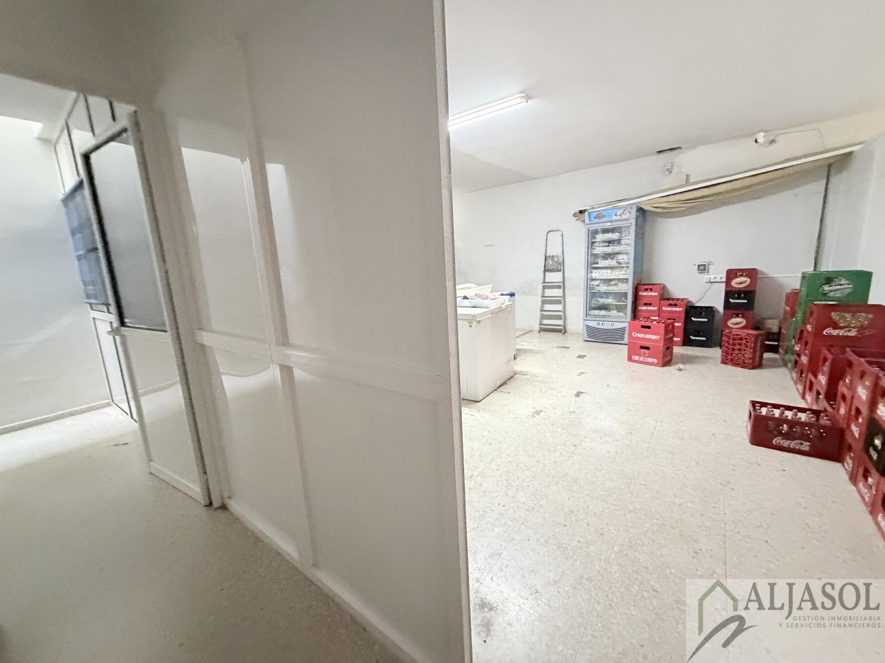 Venta de local en Coria del Río