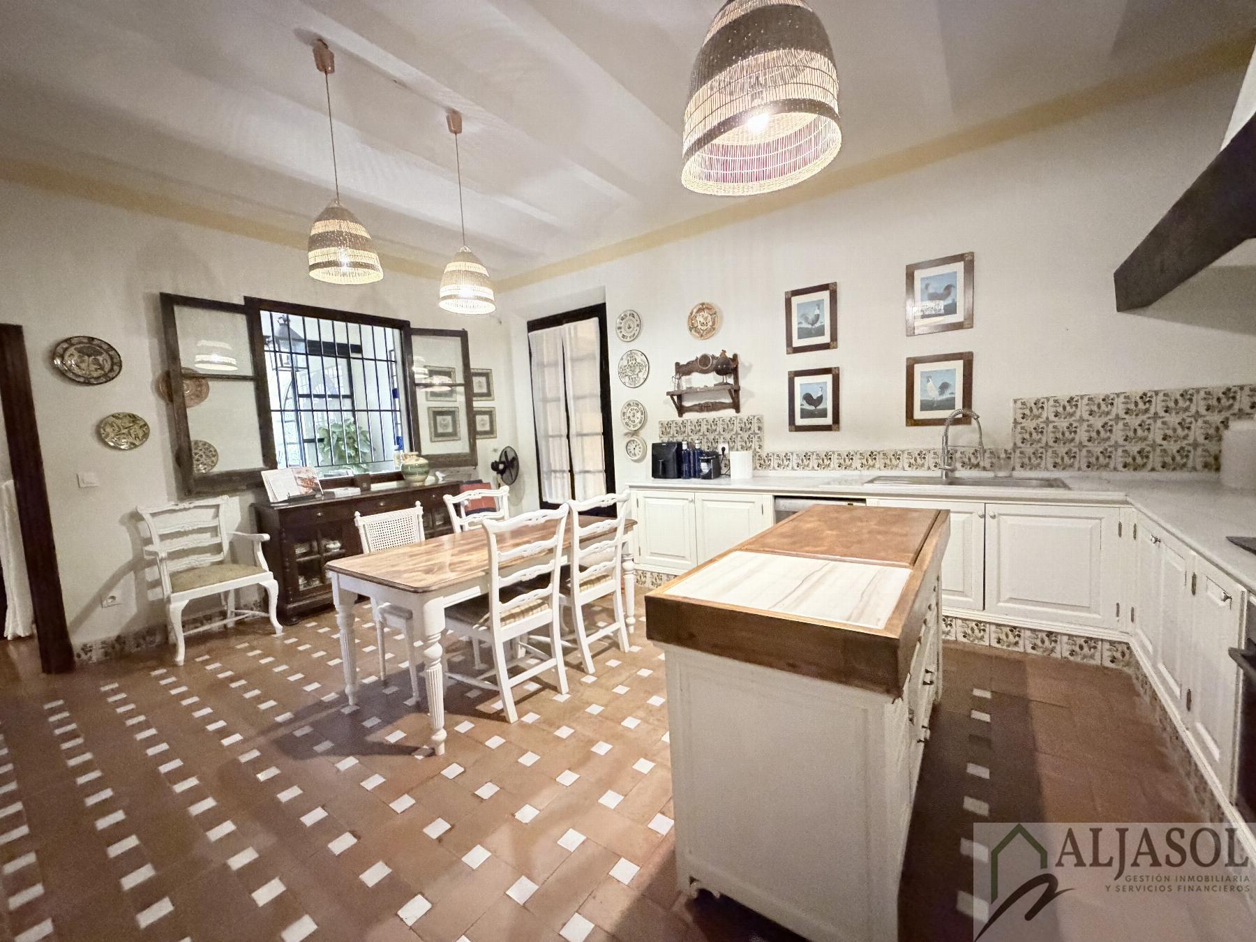 Venta de chalet en Bollullos de la Mitación