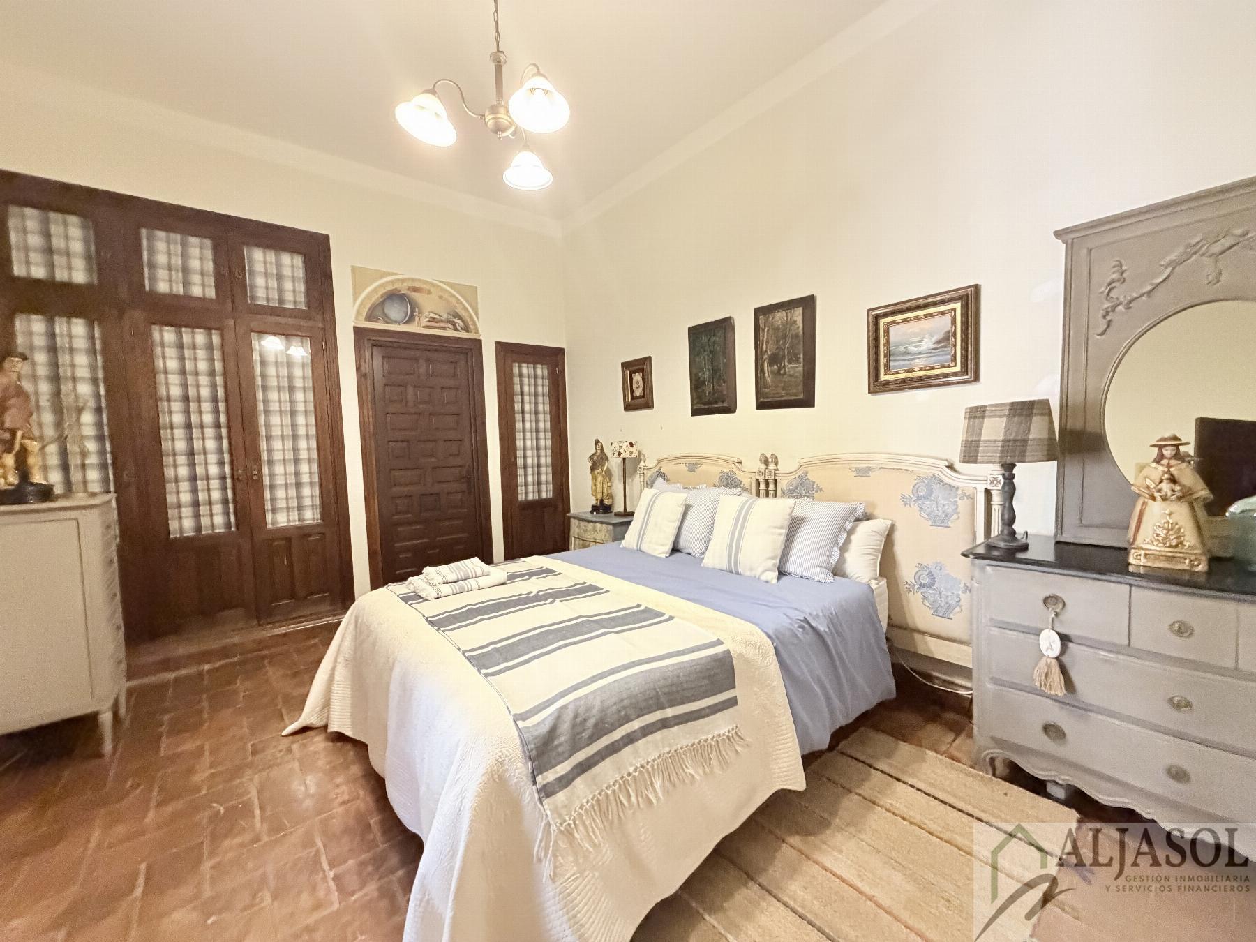Venta de chalet en Bollullos de la Mitación
