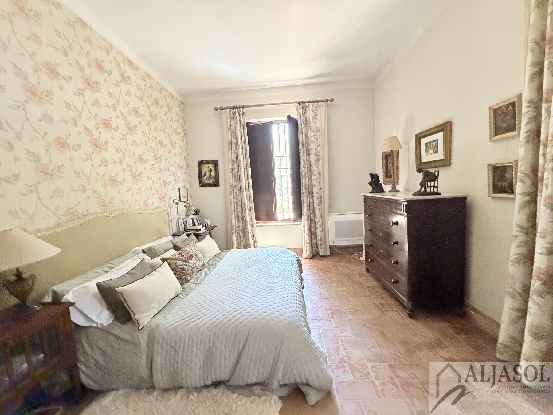 Venta de chalet en Bollullos de la Mitación