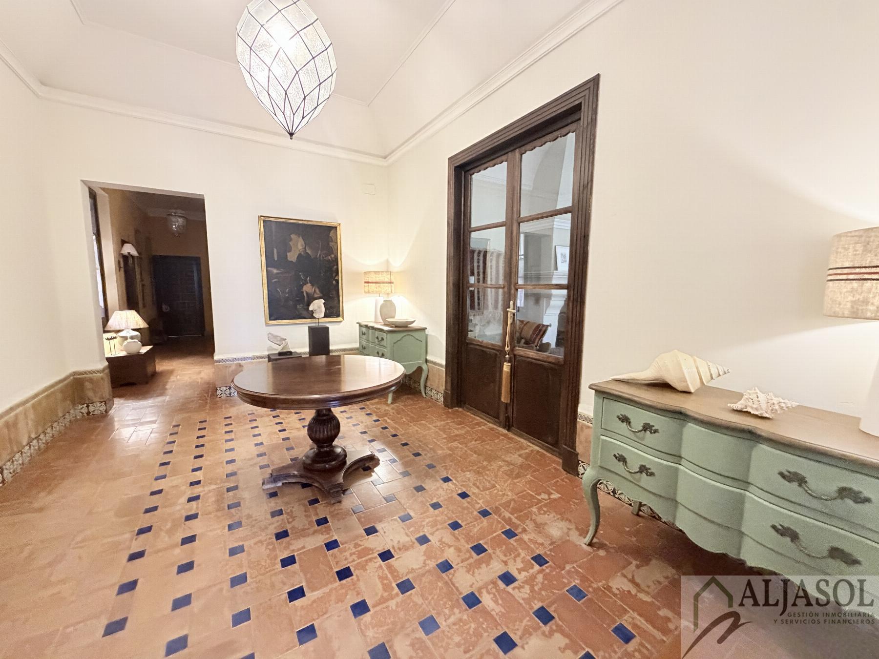 Venta de chalet en Bollullos de la Mitación