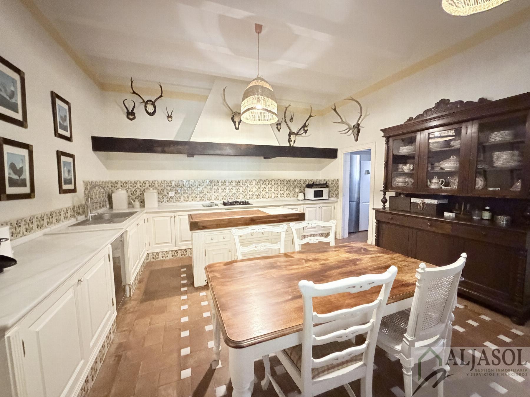 Venta de chalet en Bollullos de la Mitación