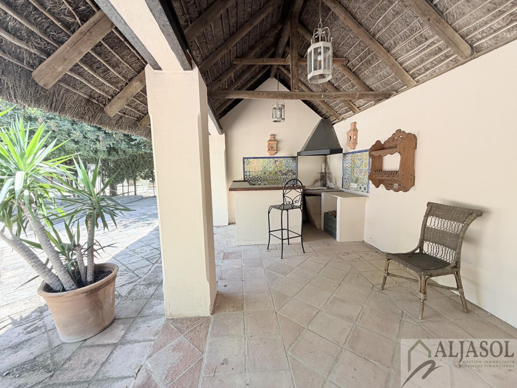 Venta de chalet en Bollullos de la Mitación