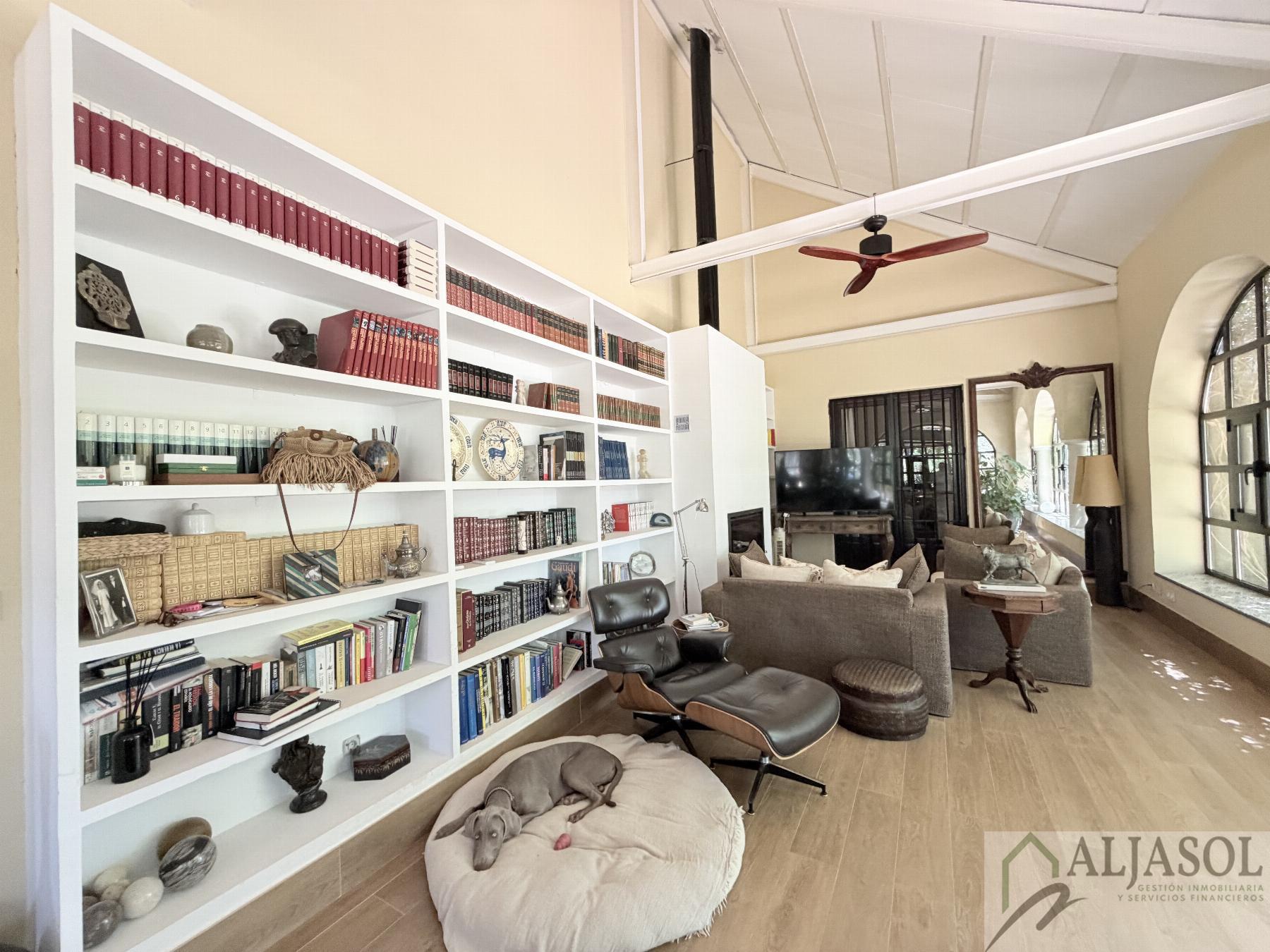 Venta de chalet en Bollullos de la Mitación