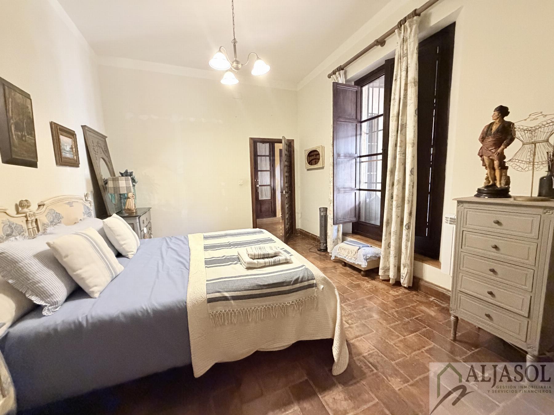 Venta de chalet en Bollullos de la Mitación