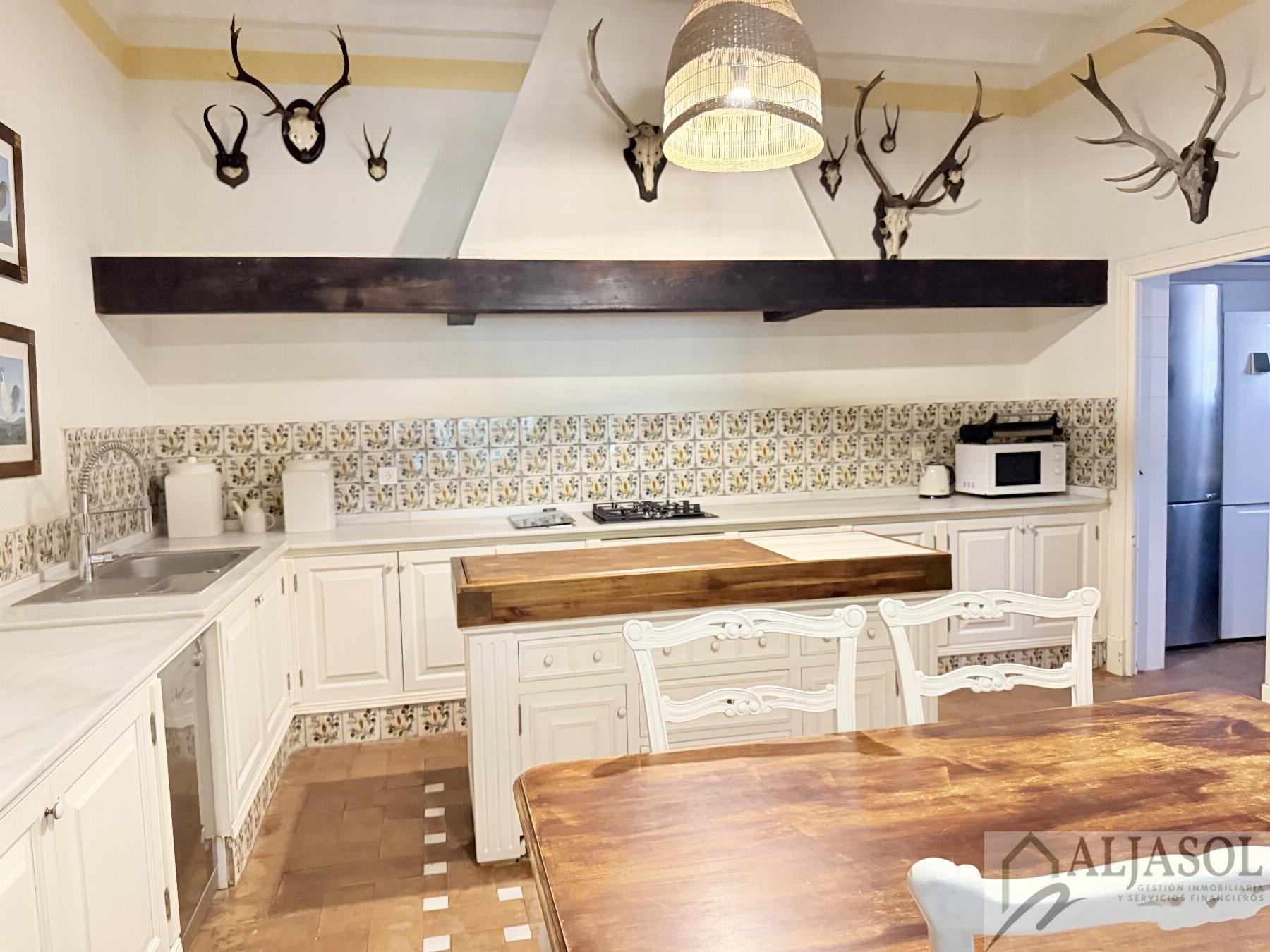 Venta de chalet en Bollullos de la Mitación