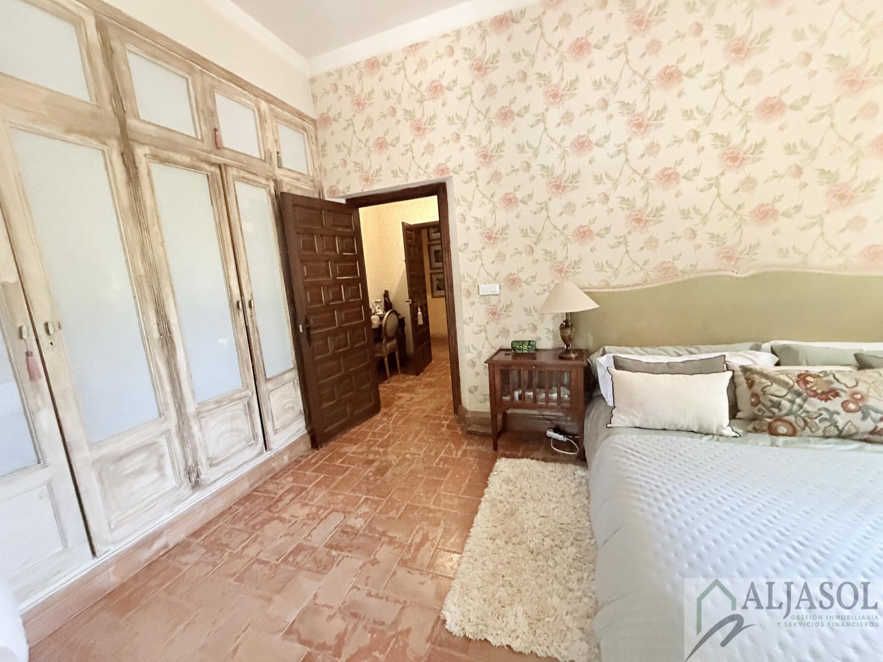 Venta de chalet en Bollullos de la Mitación
