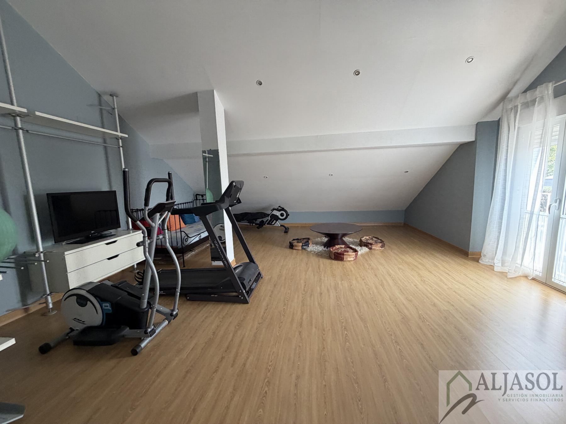 Venta de chalet en Espartinas