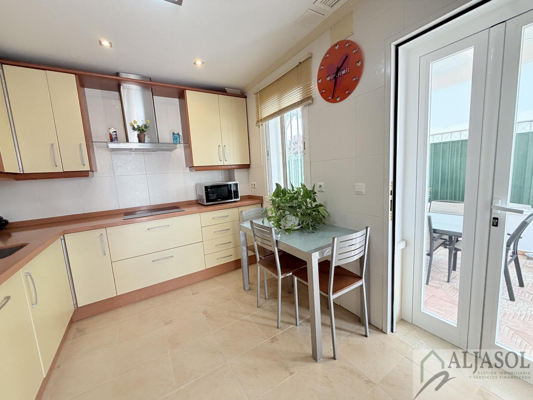 Venta de chalet en Espartinas