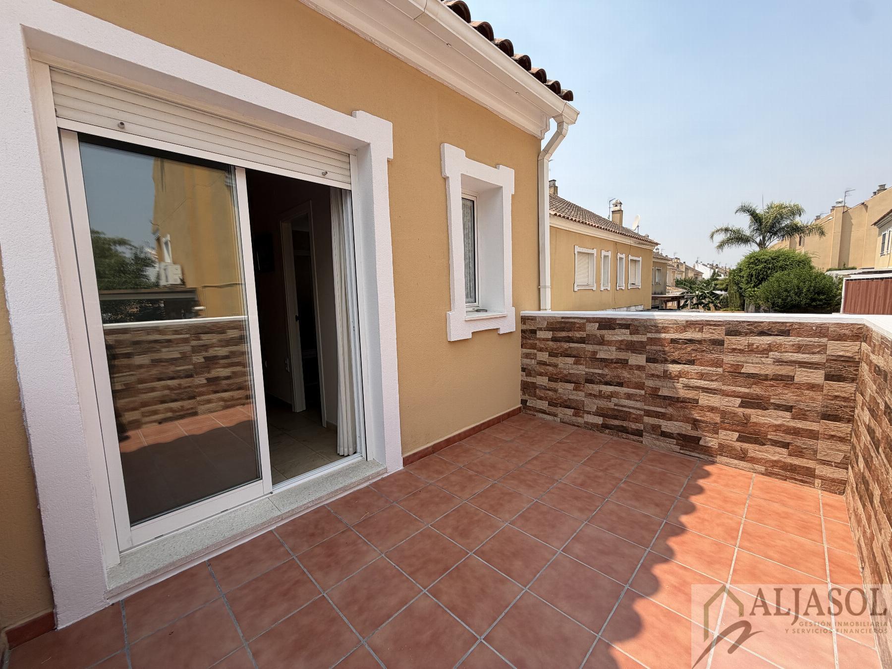 Venta de chalet en Espartinas
