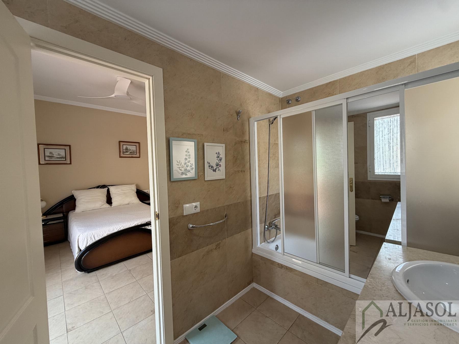 Venta de chalet en Espartinas