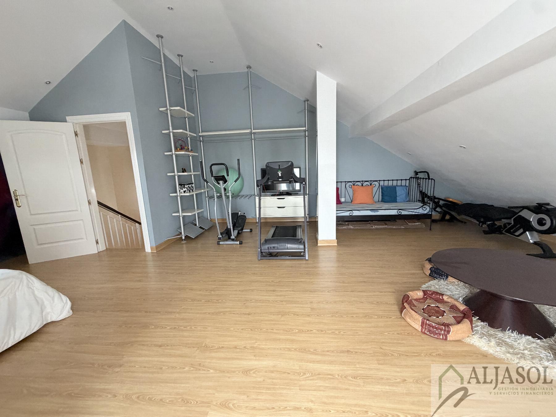 Venta de chalet en Espartinas