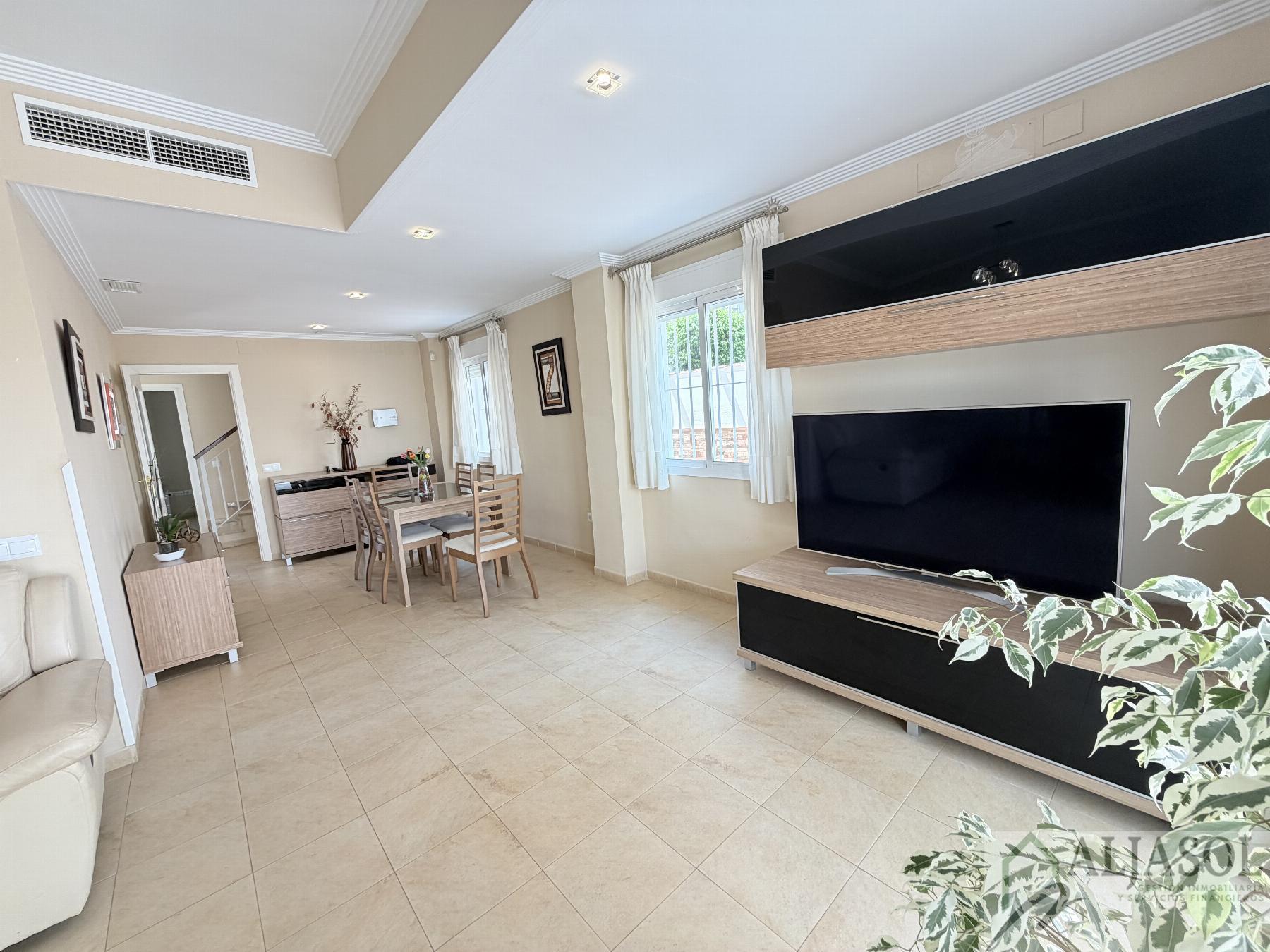 Venta de chalet en Espartinas