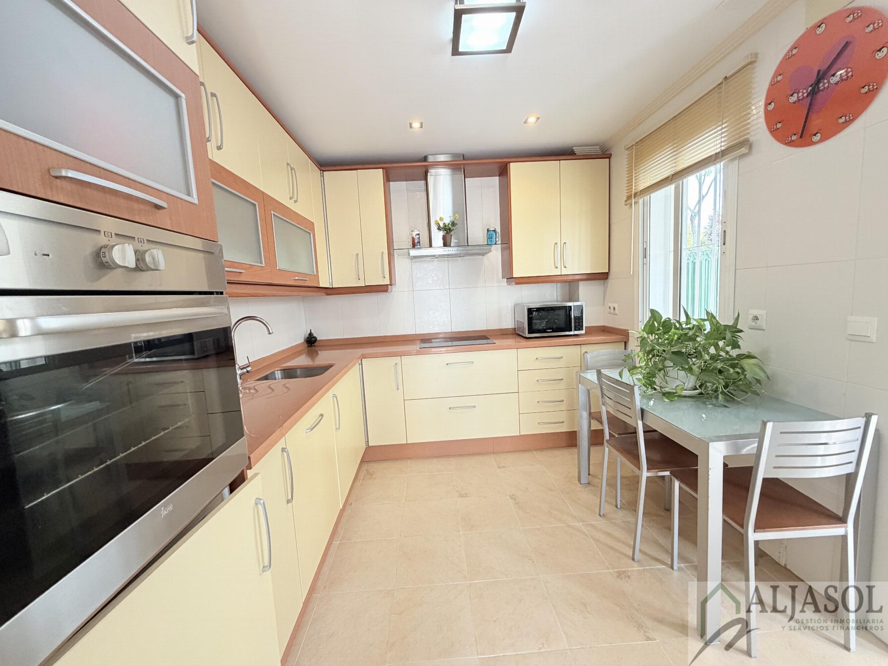 Venta de chalet en Espartinas