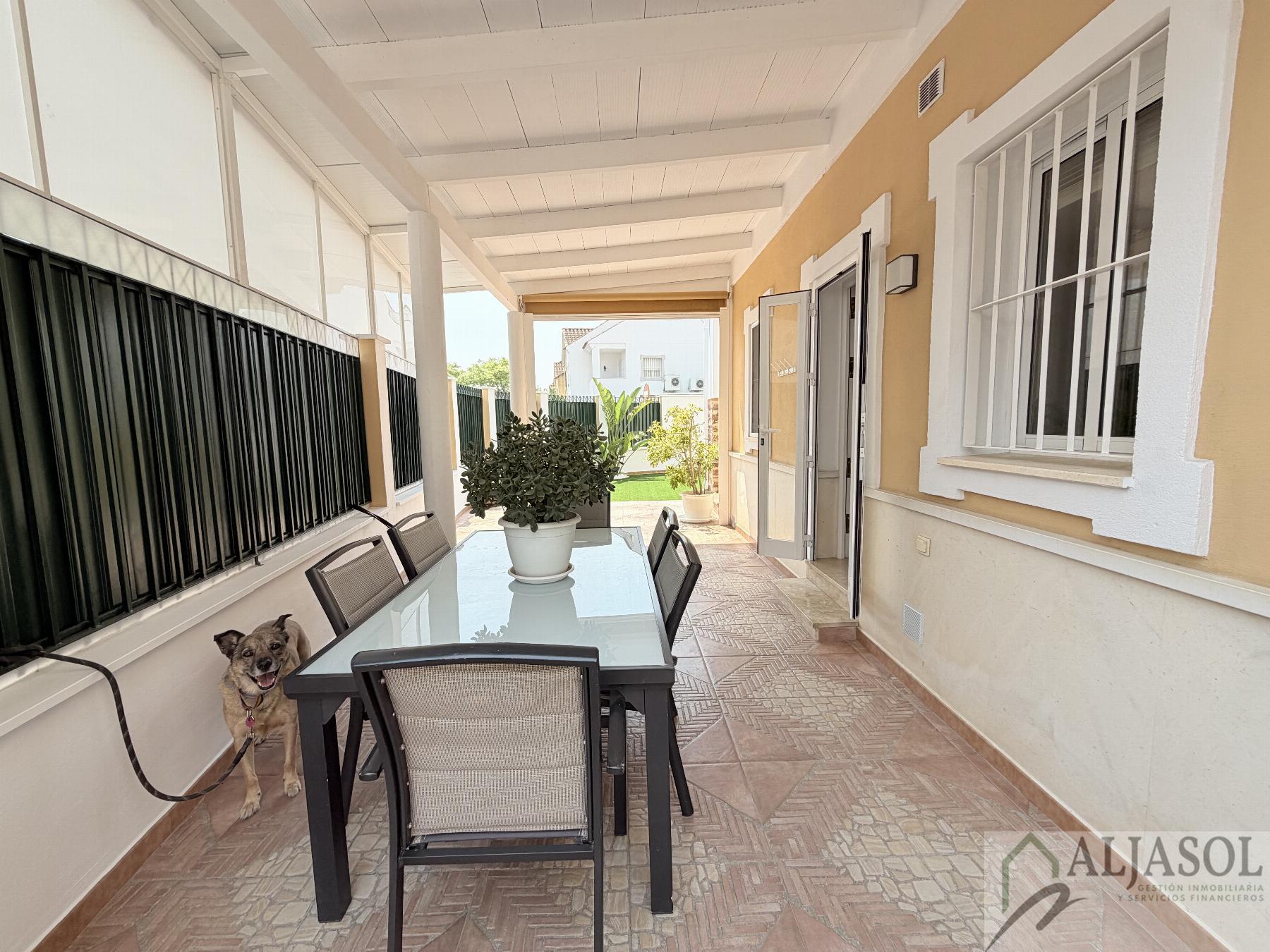 Venta de chalet en Espartinas