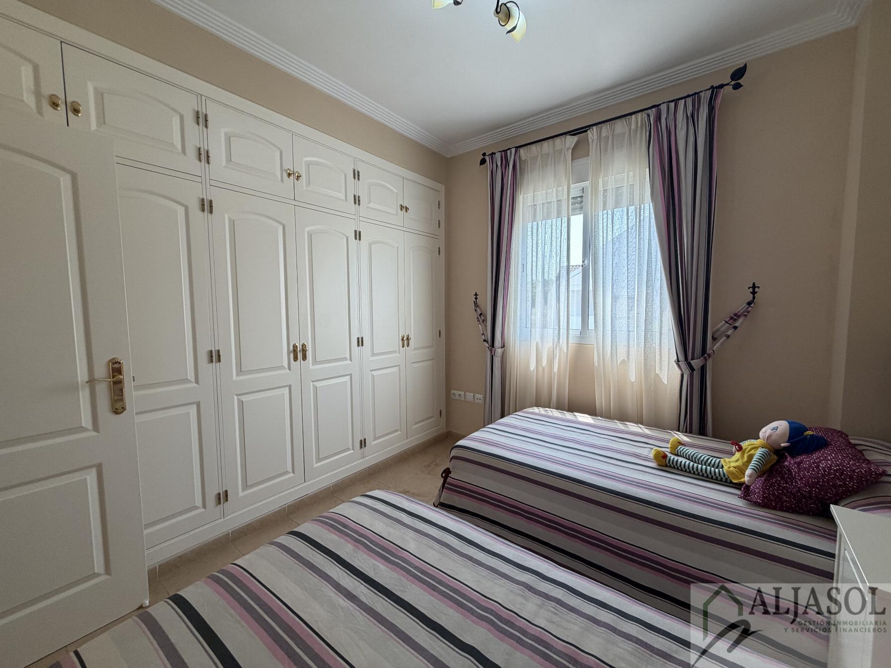 Venta de chalet en Espartinas