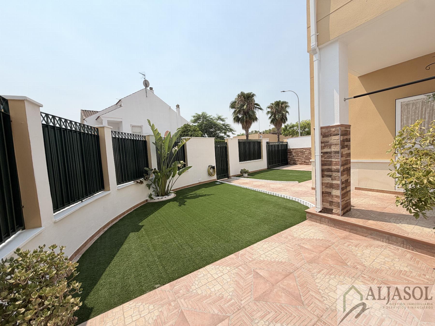Venta de chalet en Espartinas