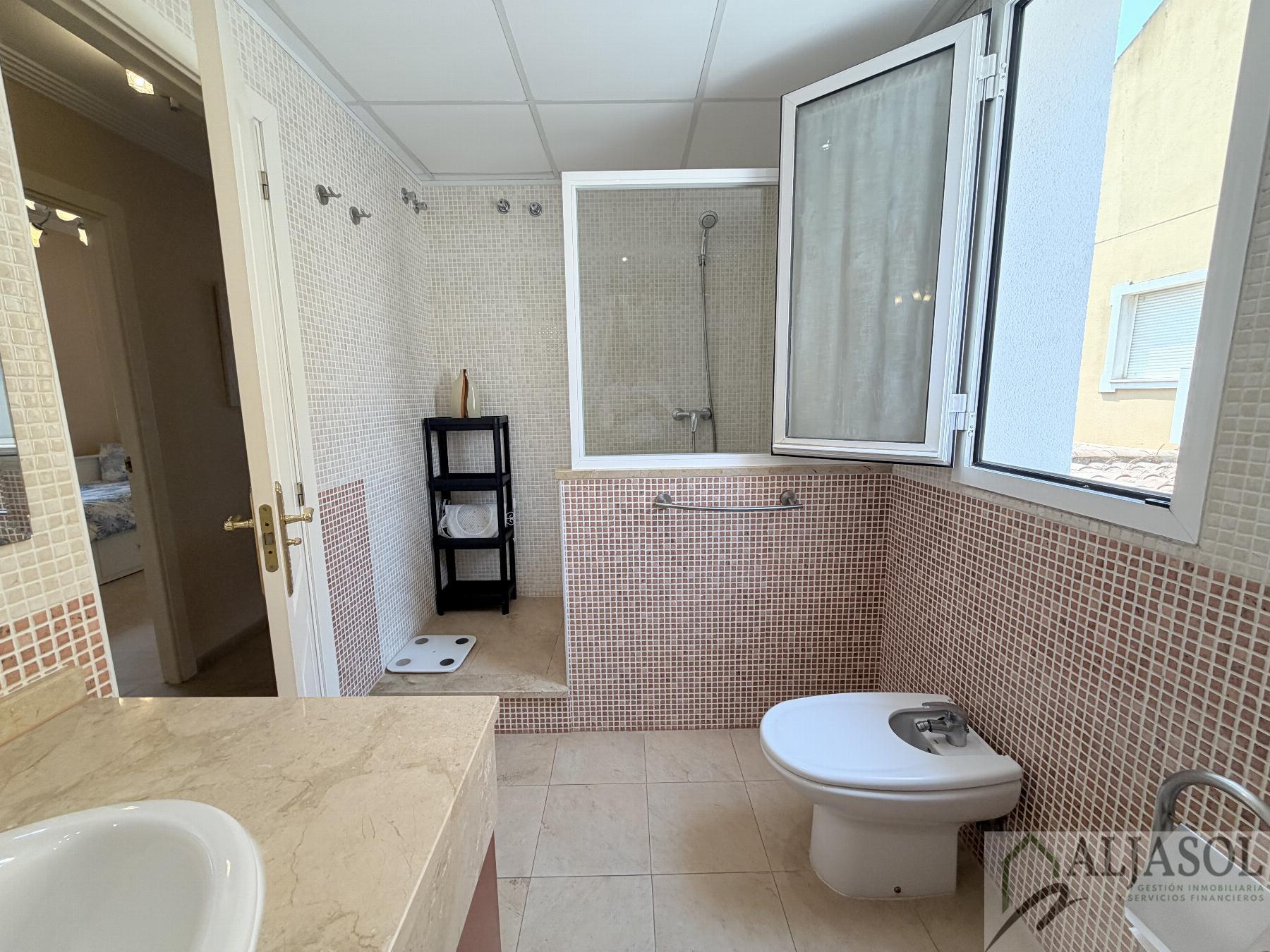 Venta de chalet en Espartinas