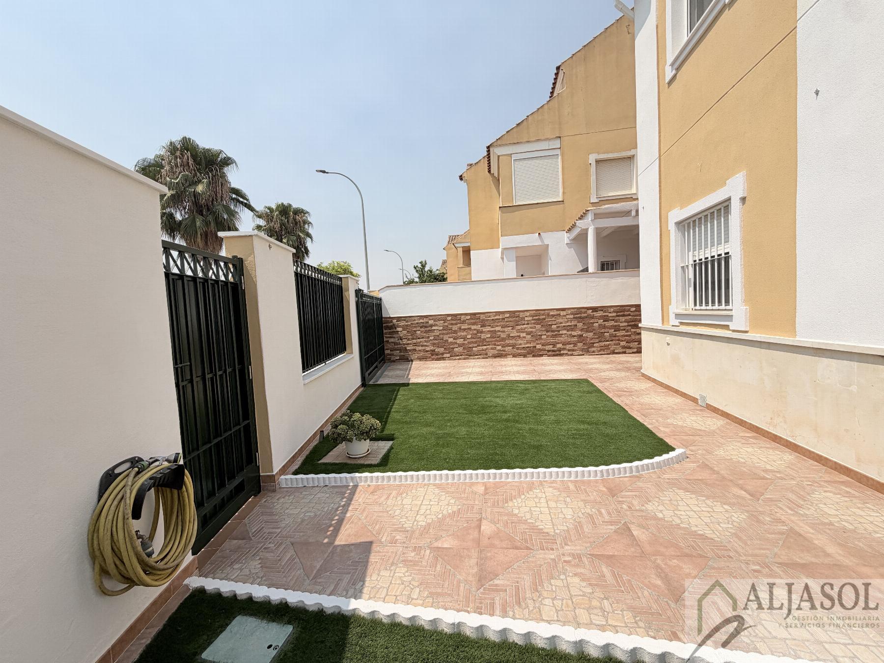 Venta de chalet en Espartinas