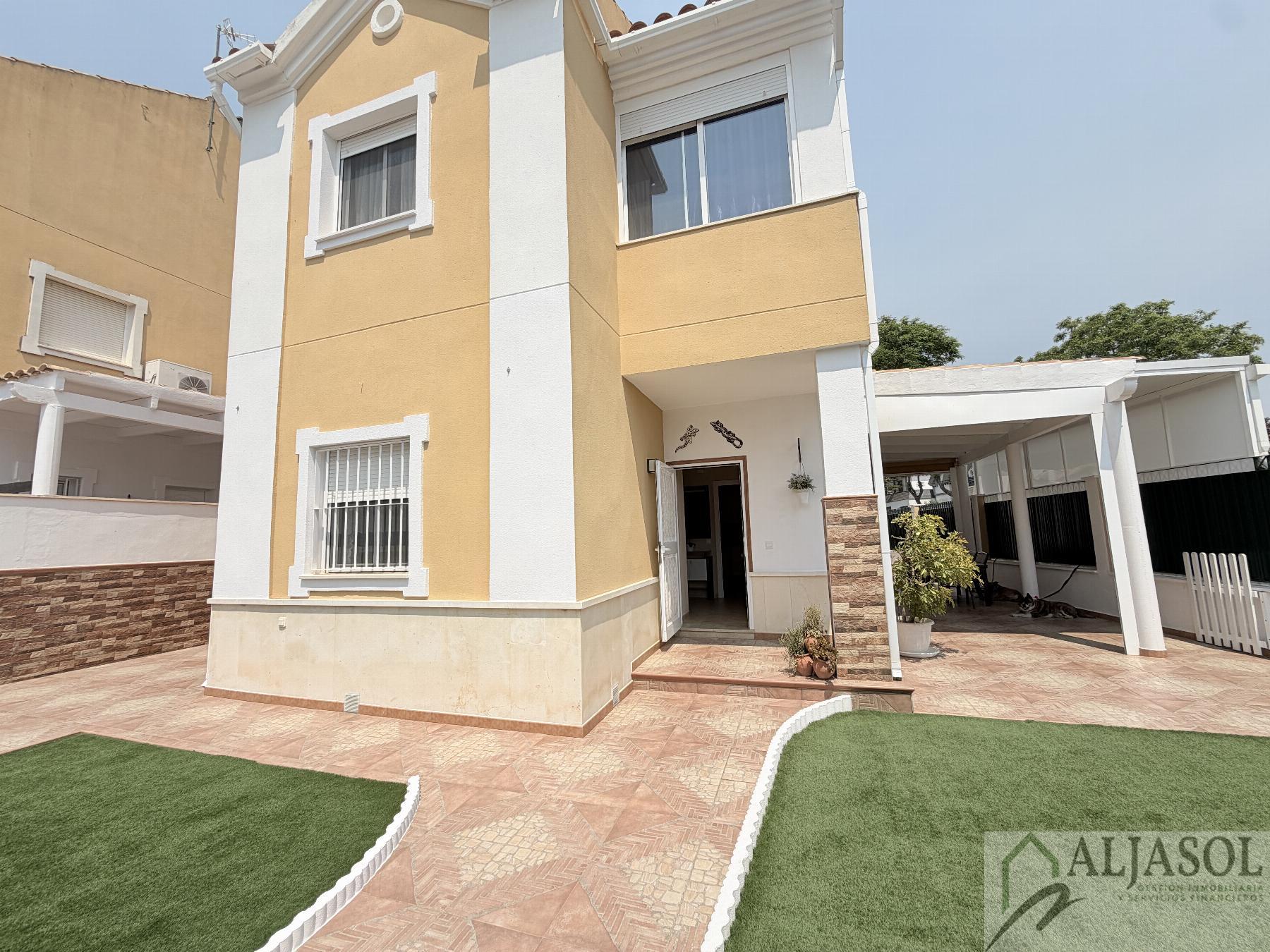 Venta de chalet en Espartinas