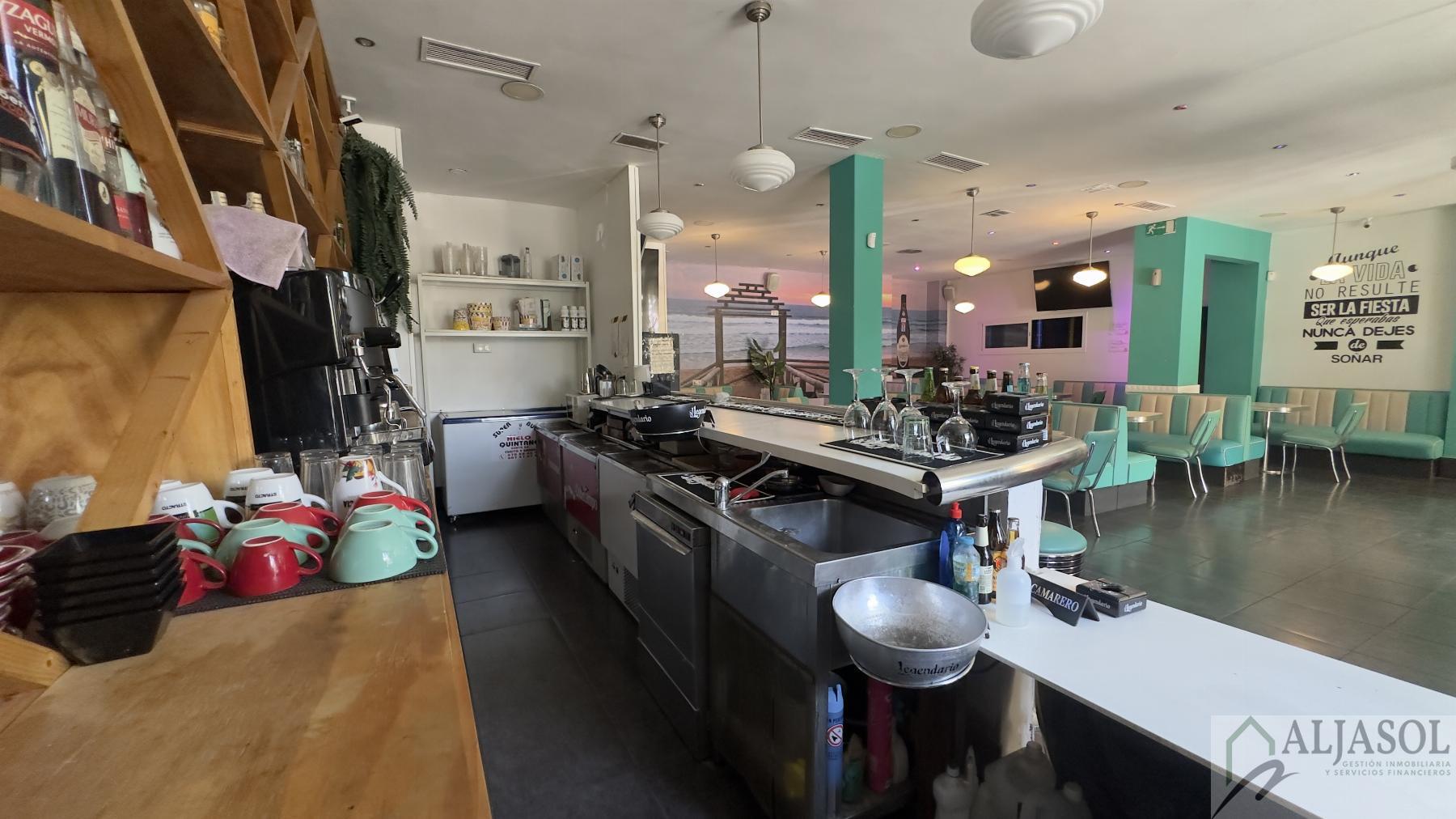 Venta de local en Dos Hermanas