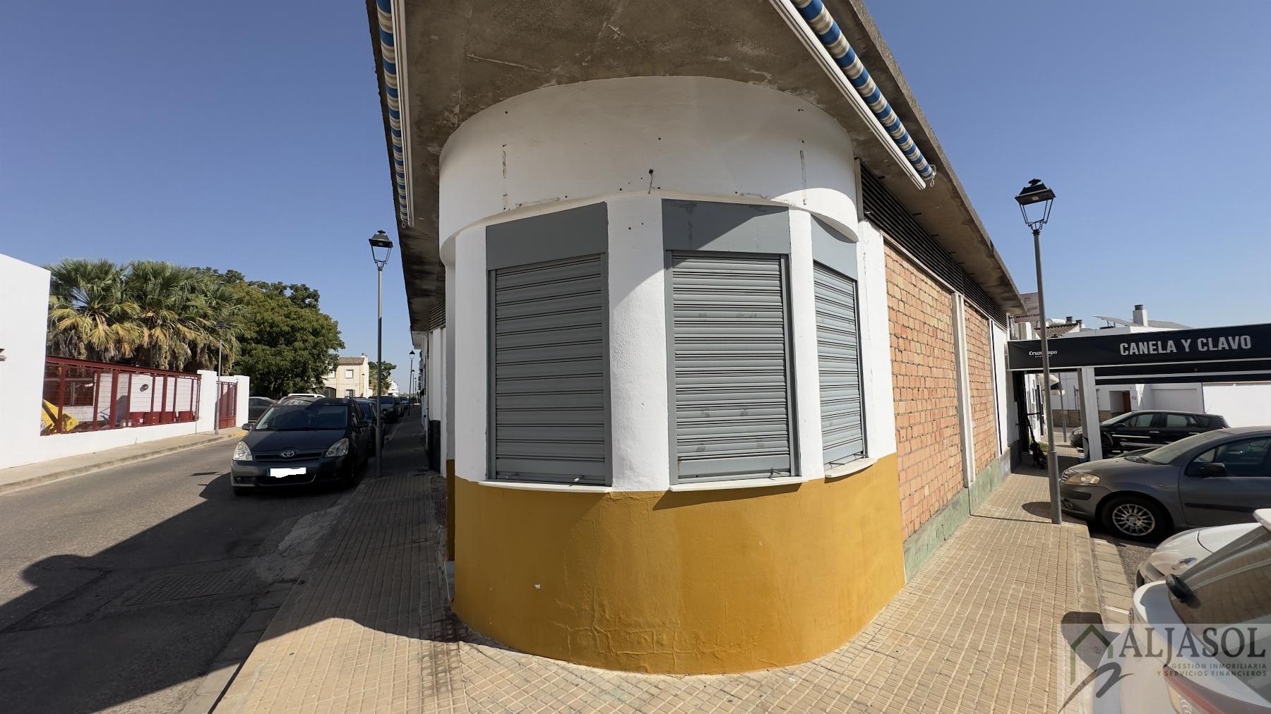 Venta de local en Villanueva del Ariscal