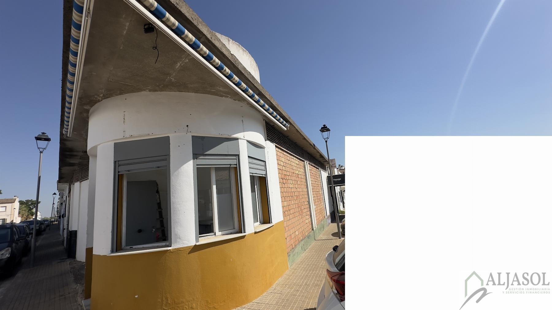 Venta de local en Villanueva del Ariscal
