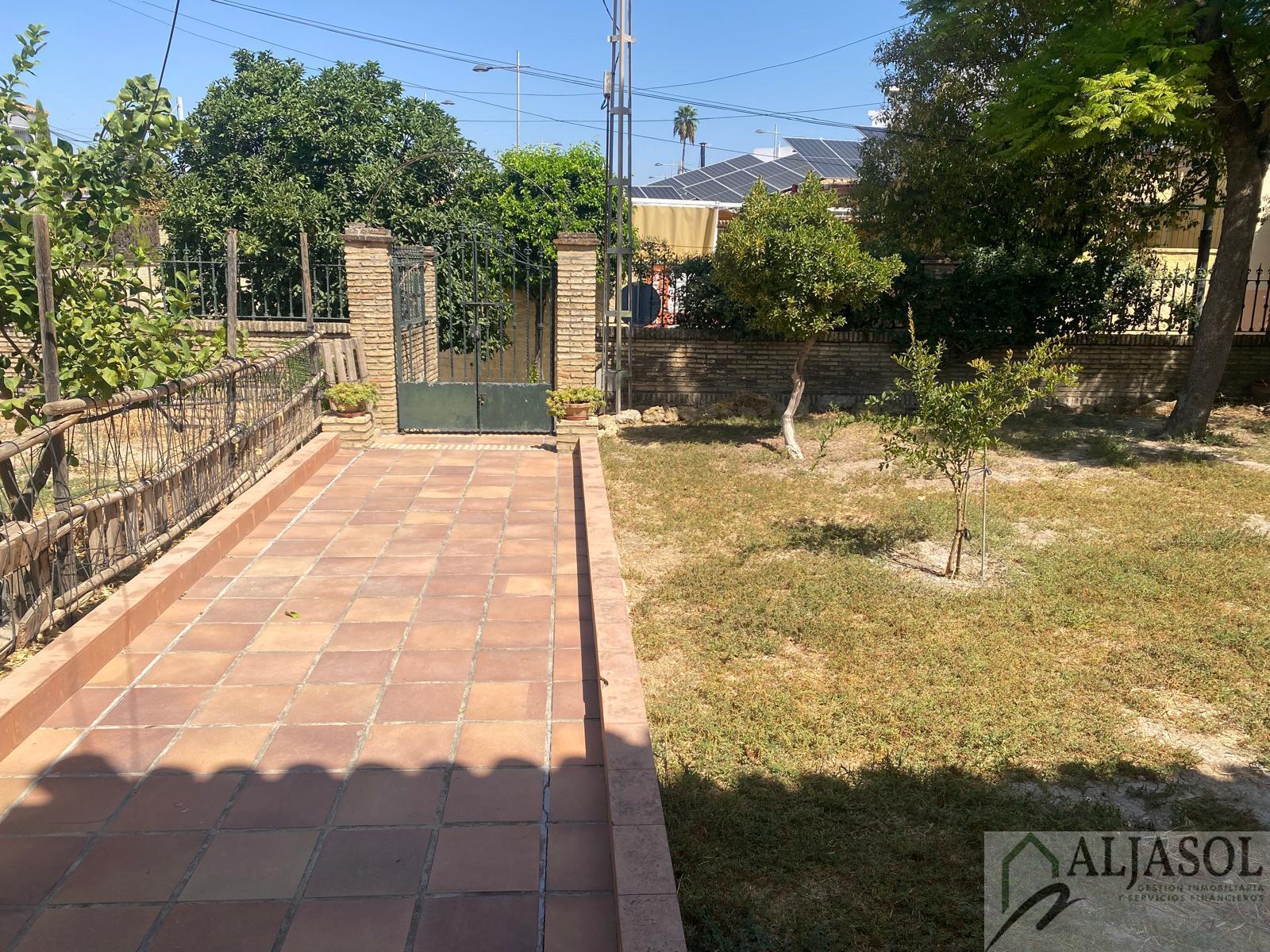 Venta de chalet en Salteras