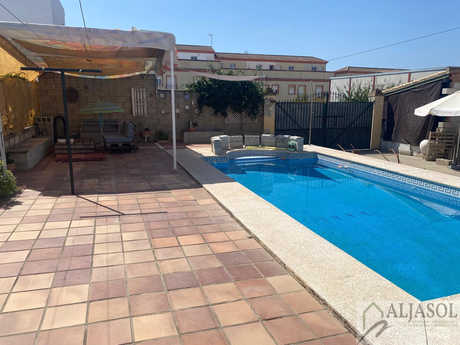 Venta de chalet en Salteras