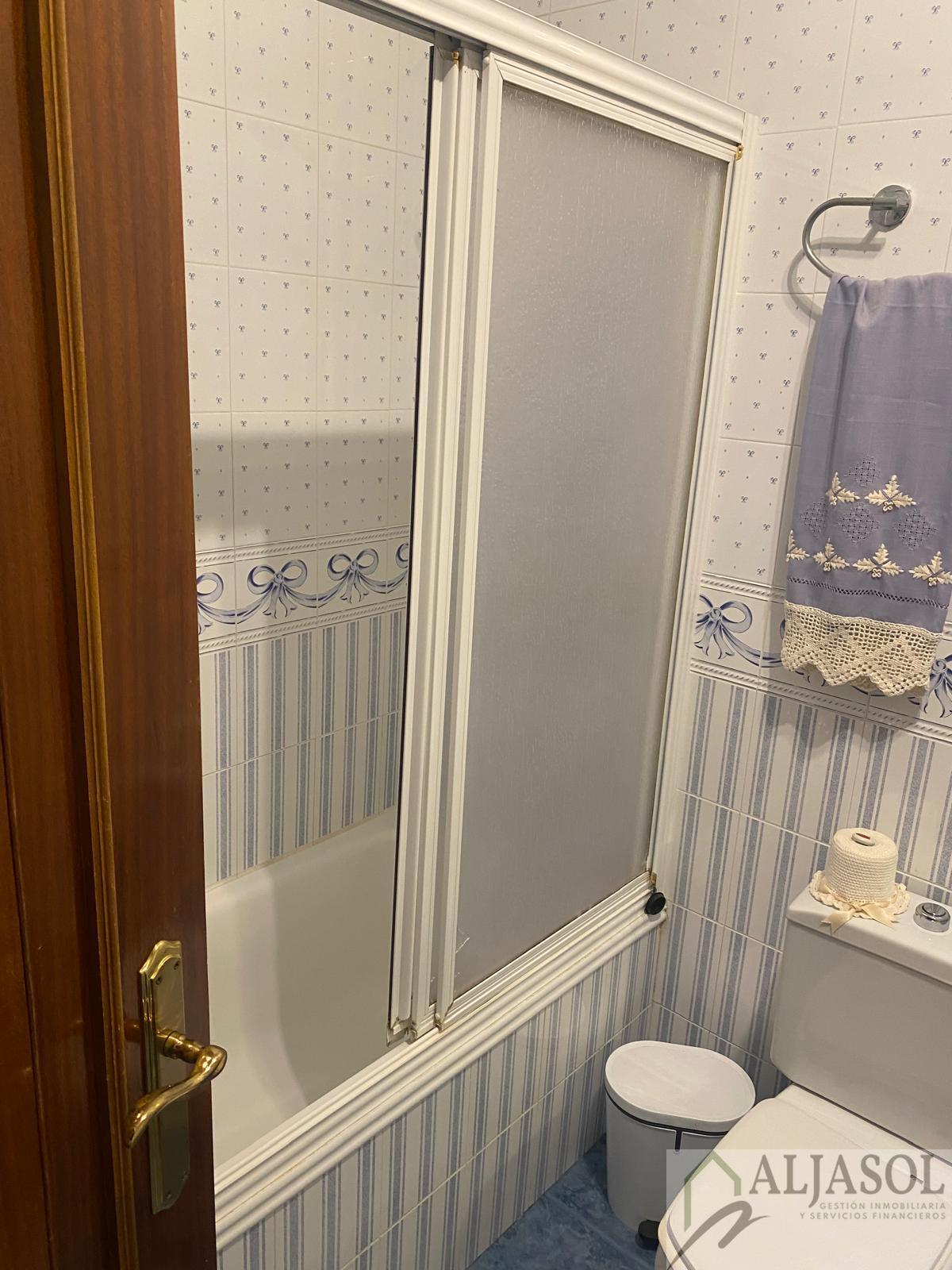 Venta de chalet en Salteras