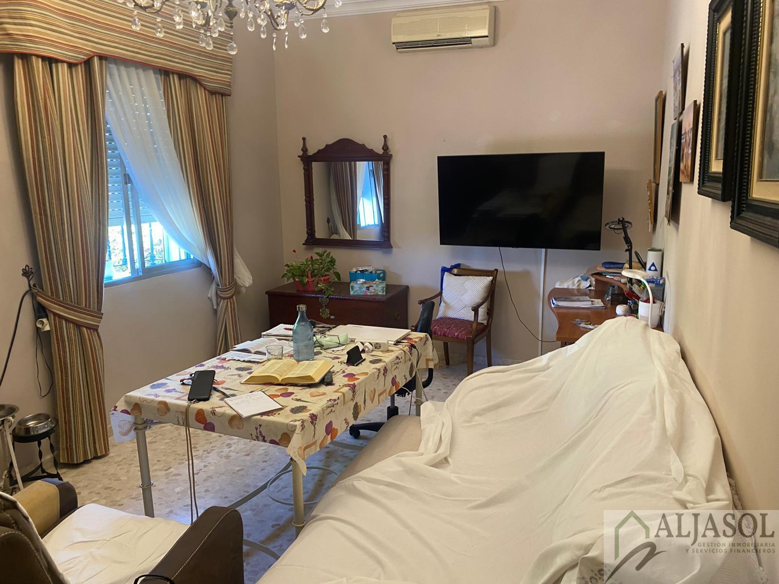 Venta de chalet en Salteras