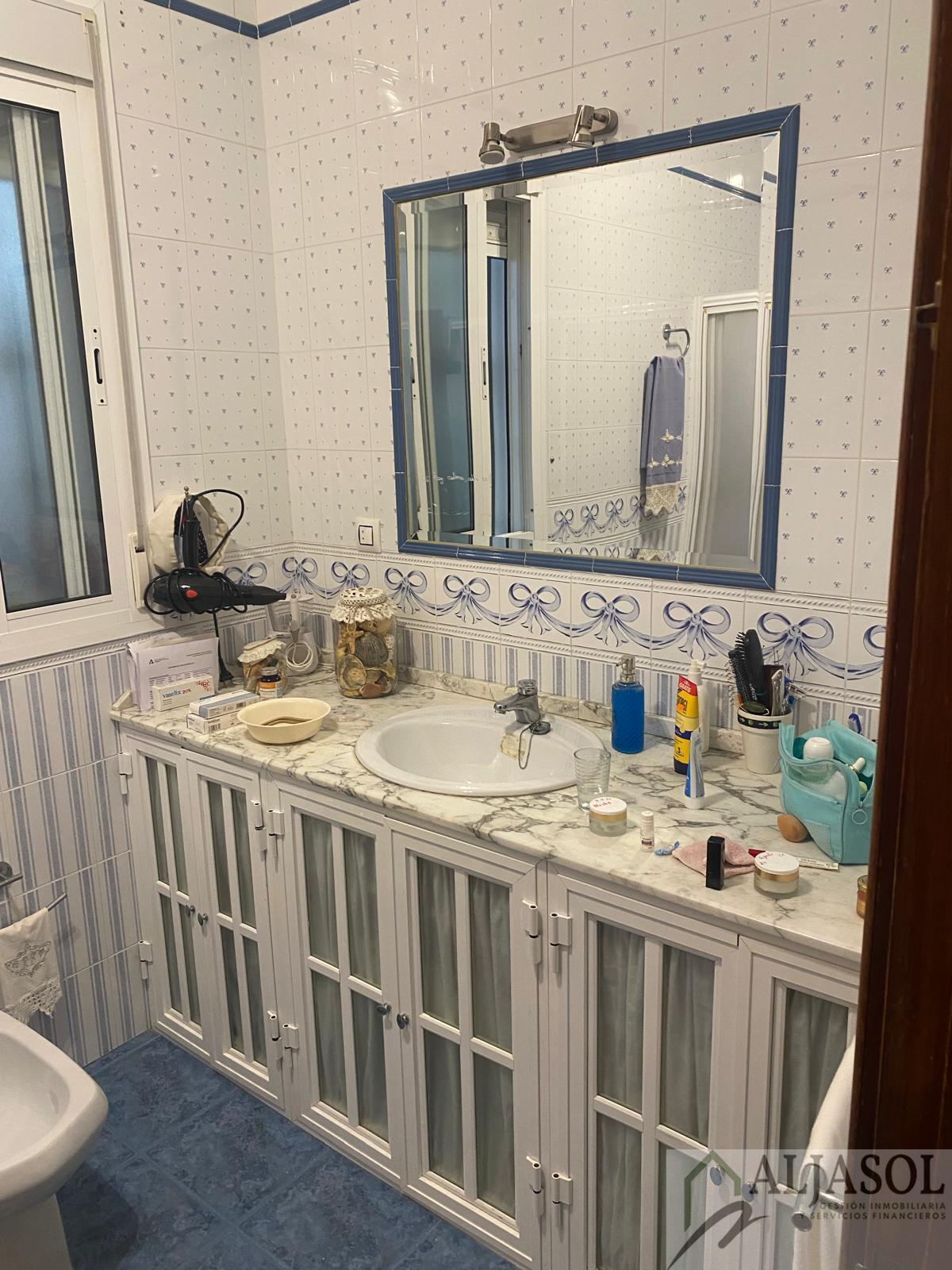 Venta de chalet en Salteras
