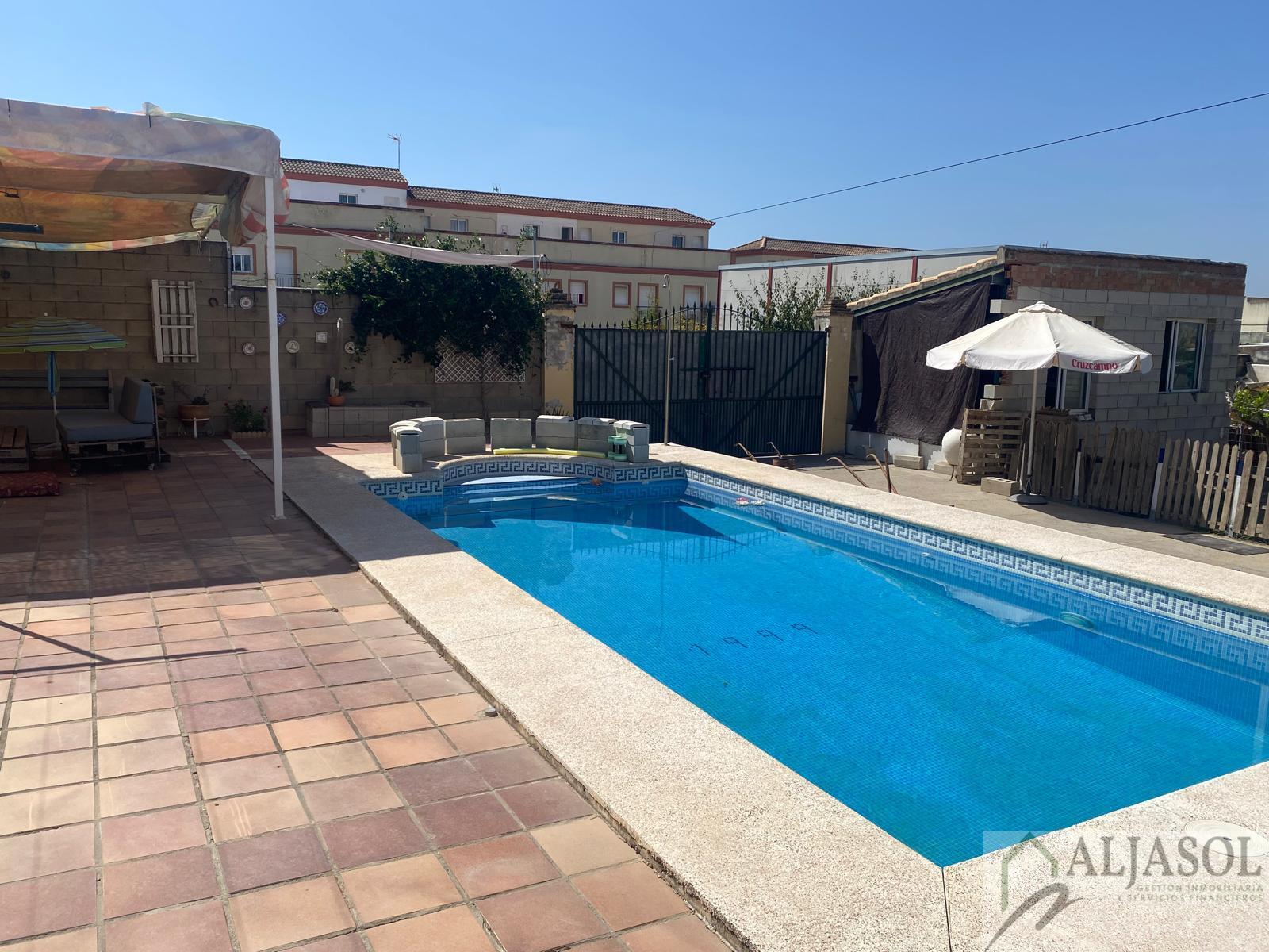 Venta de chalet en Salteras