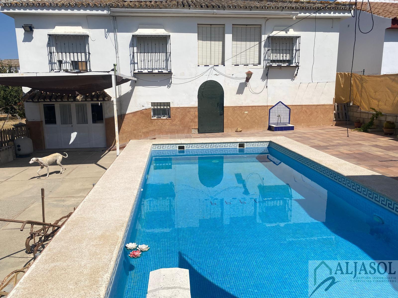 Venta de chalet en Salteras