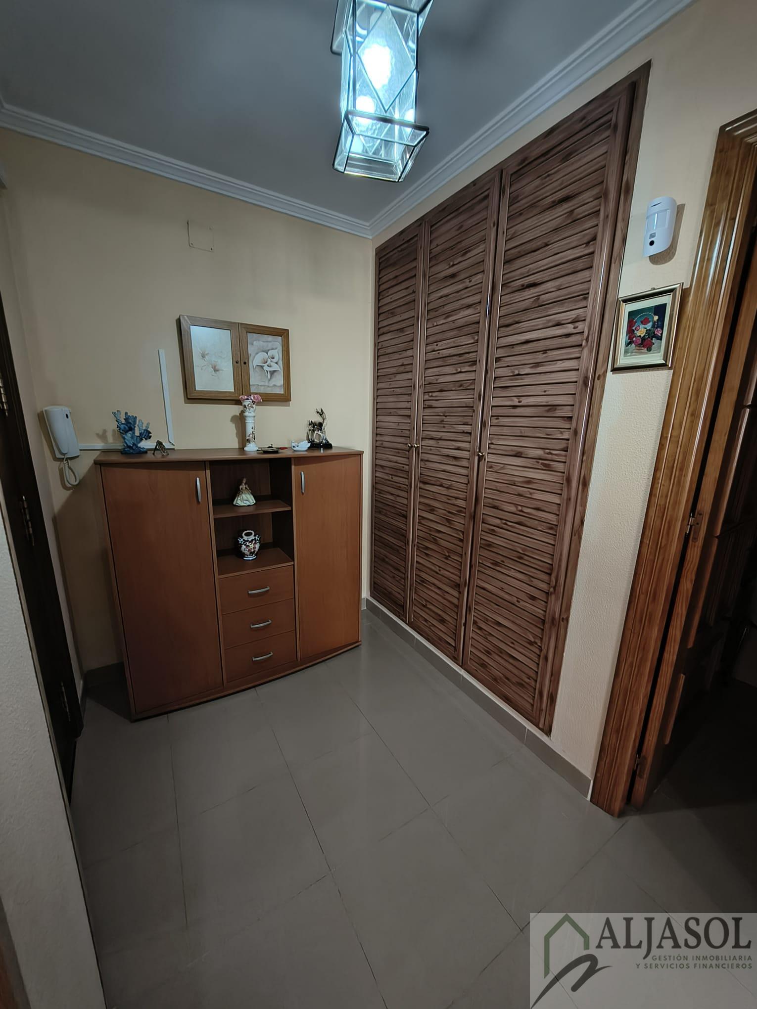 Venta de piso en Gines