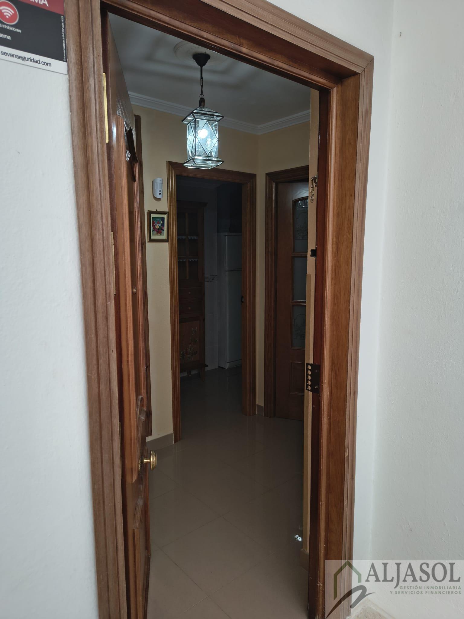 Venta de piso en Gines