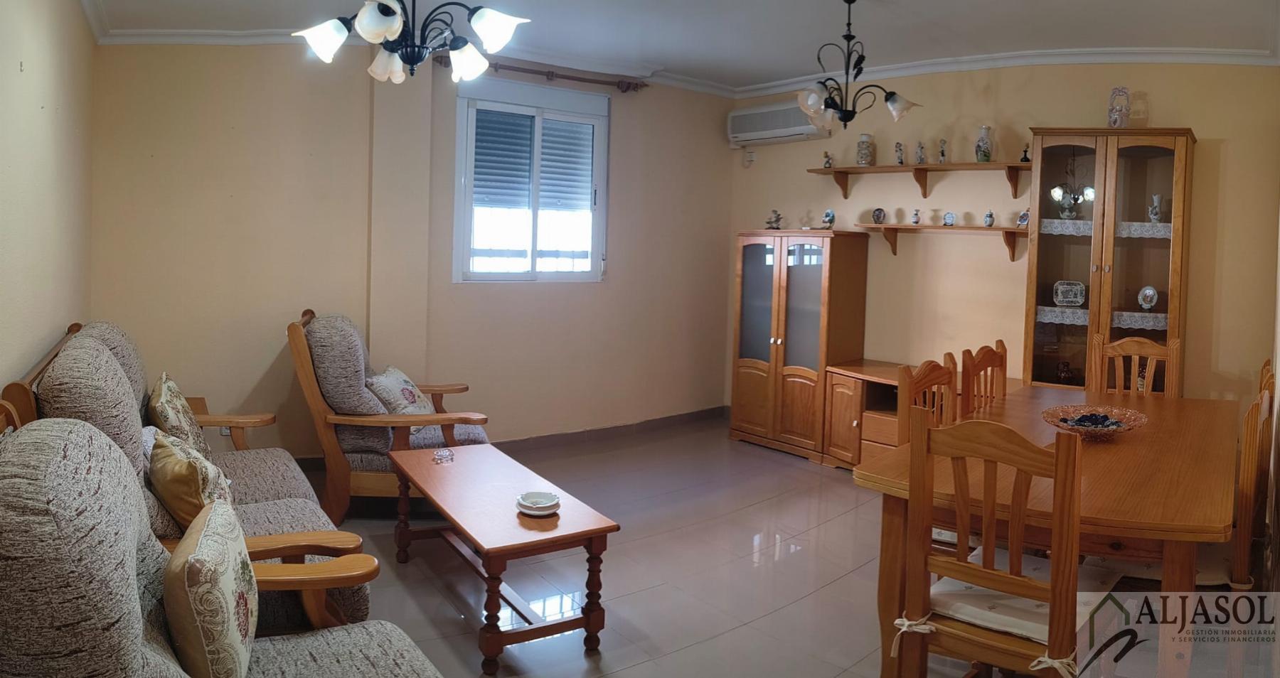 Venta de piso en Gines