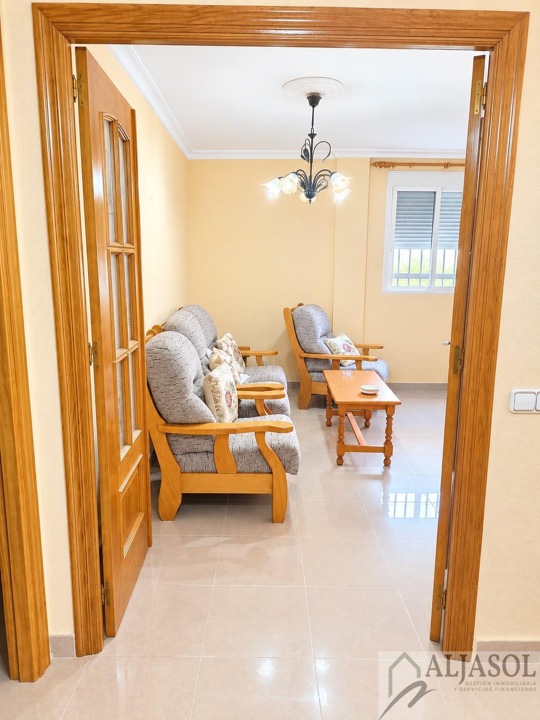 Venta de piso en Gines