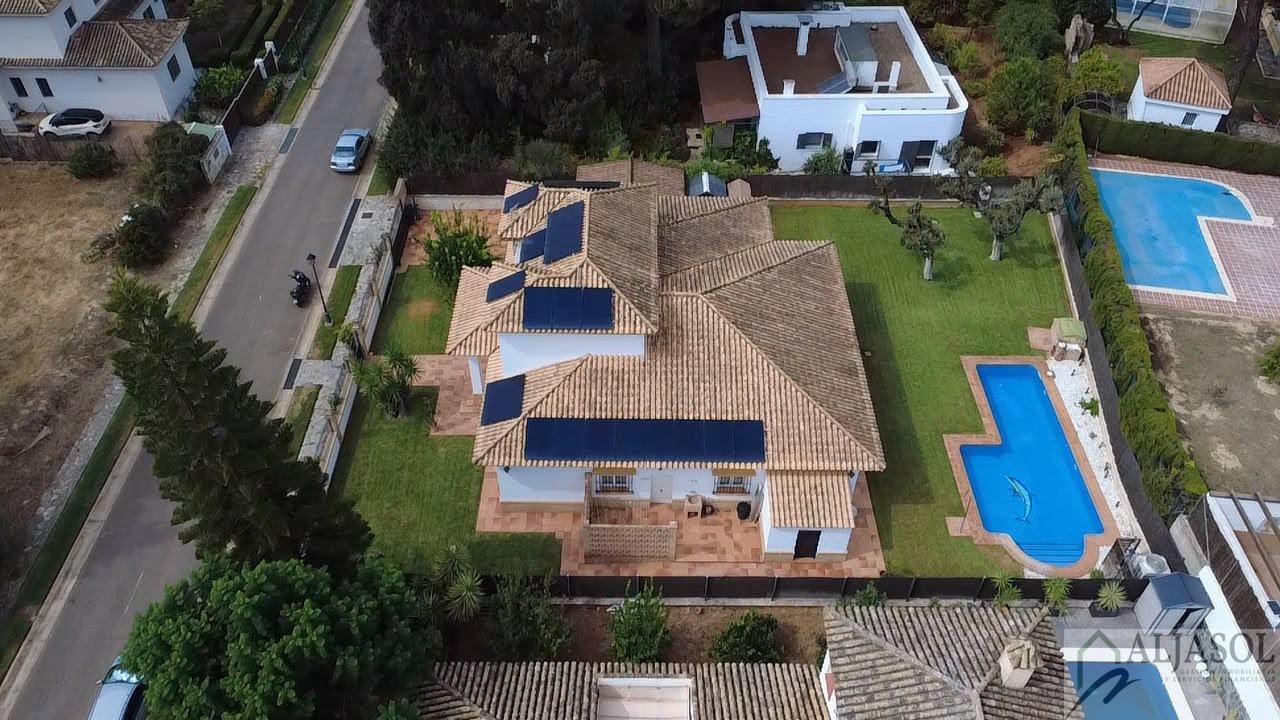 Venta de chalet en Bollullos de la Mitación