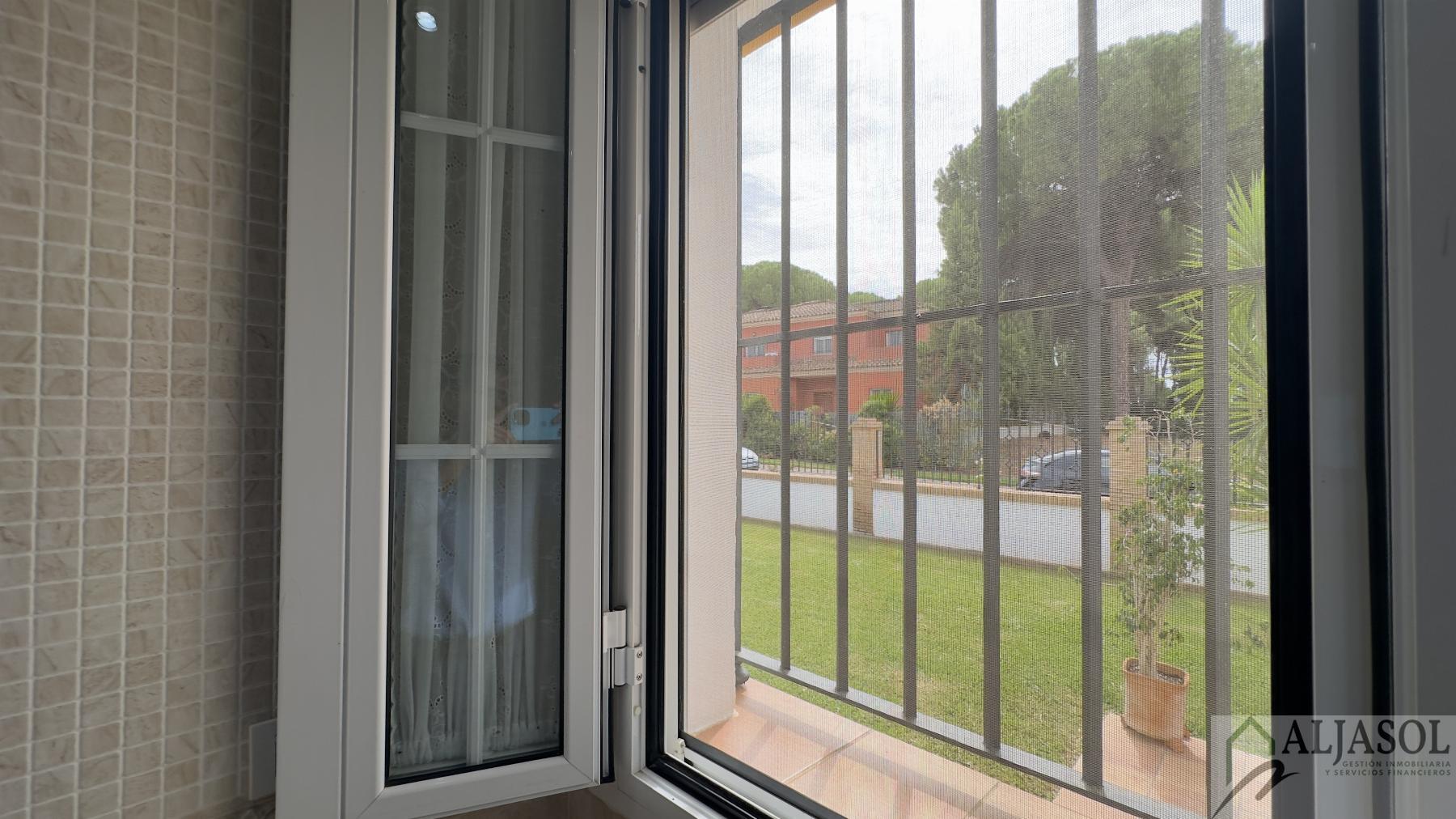 Venta de chalet en Bollullos de la Mitación