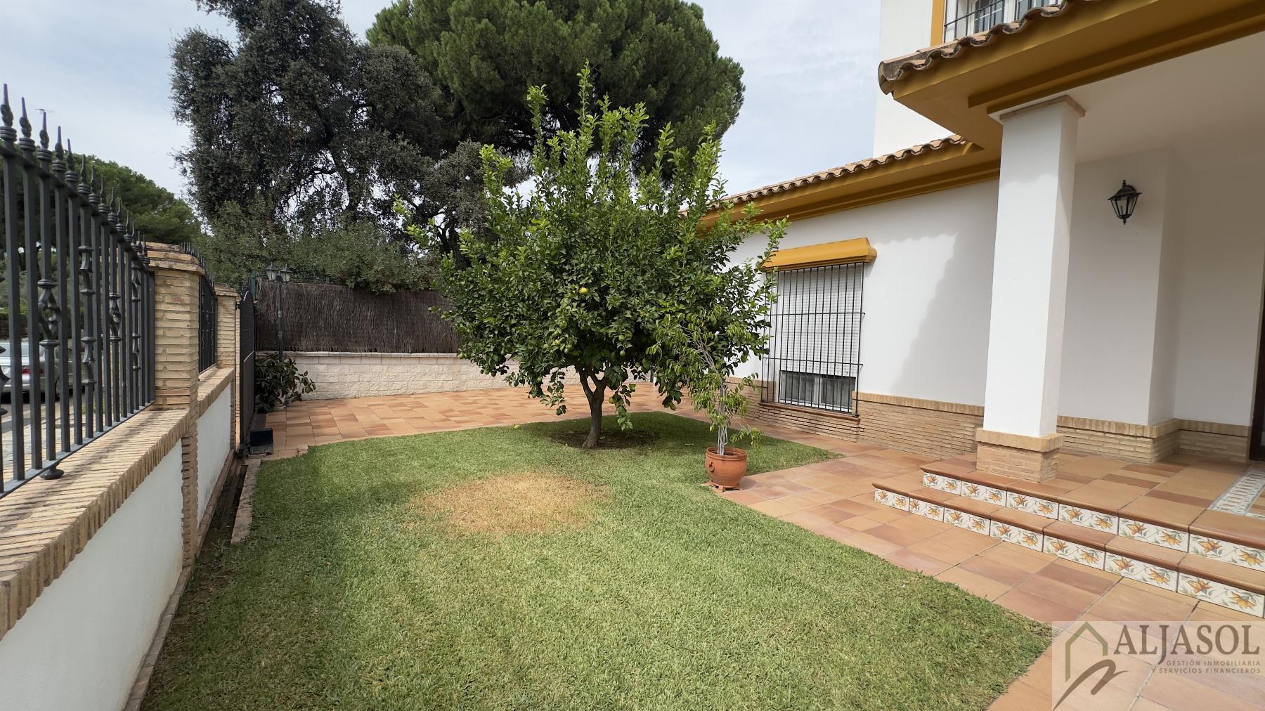 Venta de chalet en Bollullos de la Mitación
