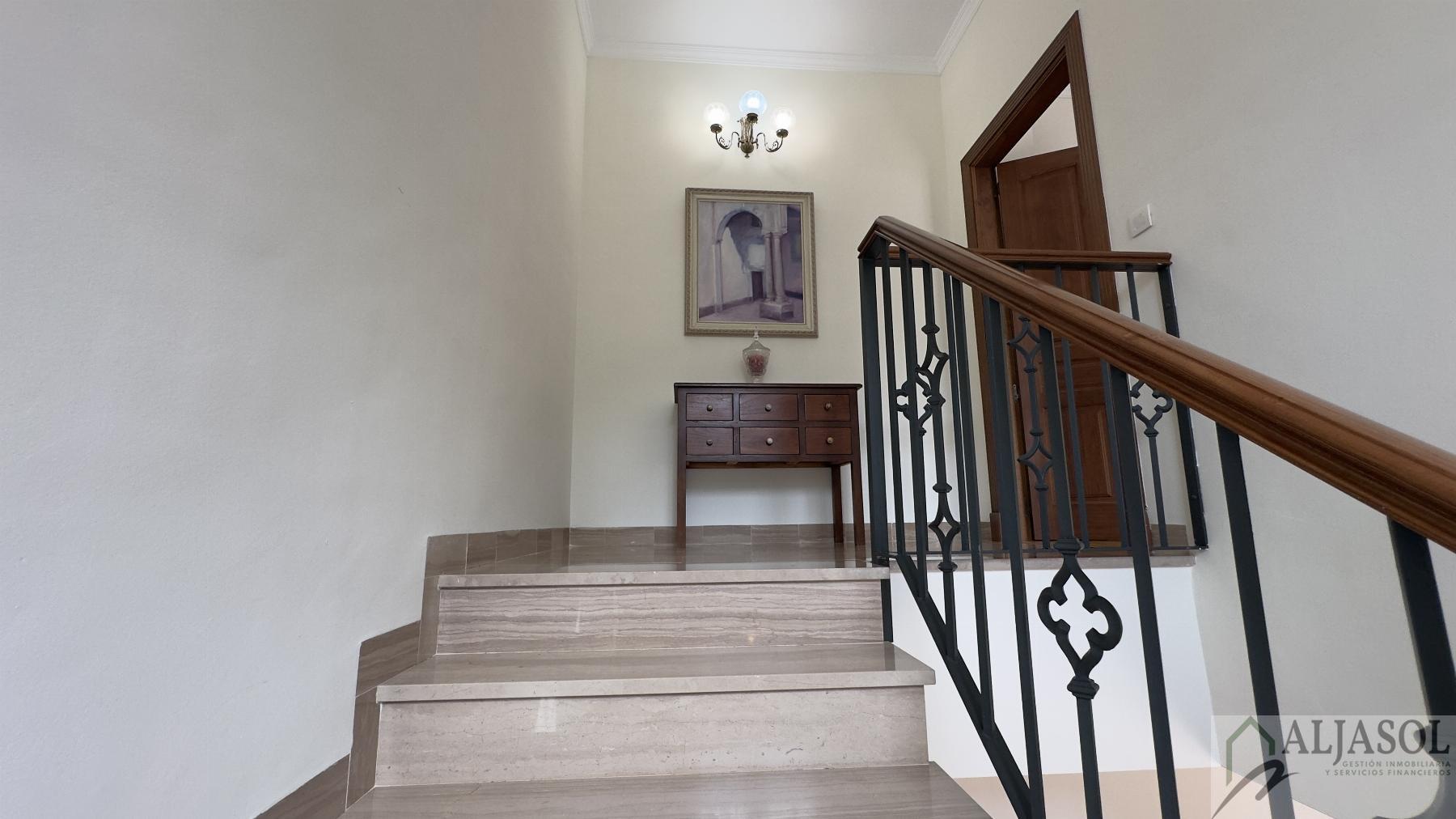 Venta de chalet en Bollullos de la Mitación