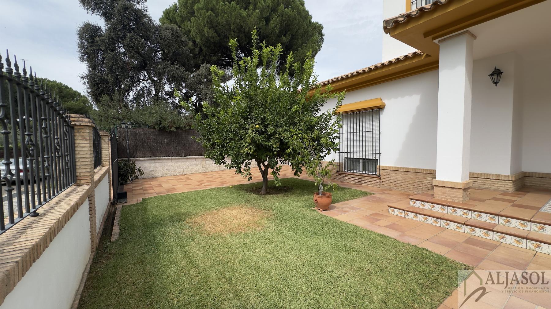 Venta de chalet en Bollullos de la Mitación