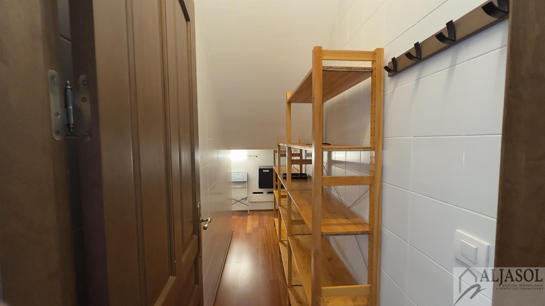 Venta de chalet en Bollullos de la Mitación