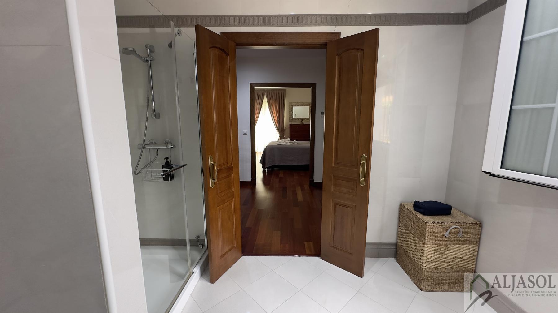 Venta de chalet en Bollullos de la Mitación