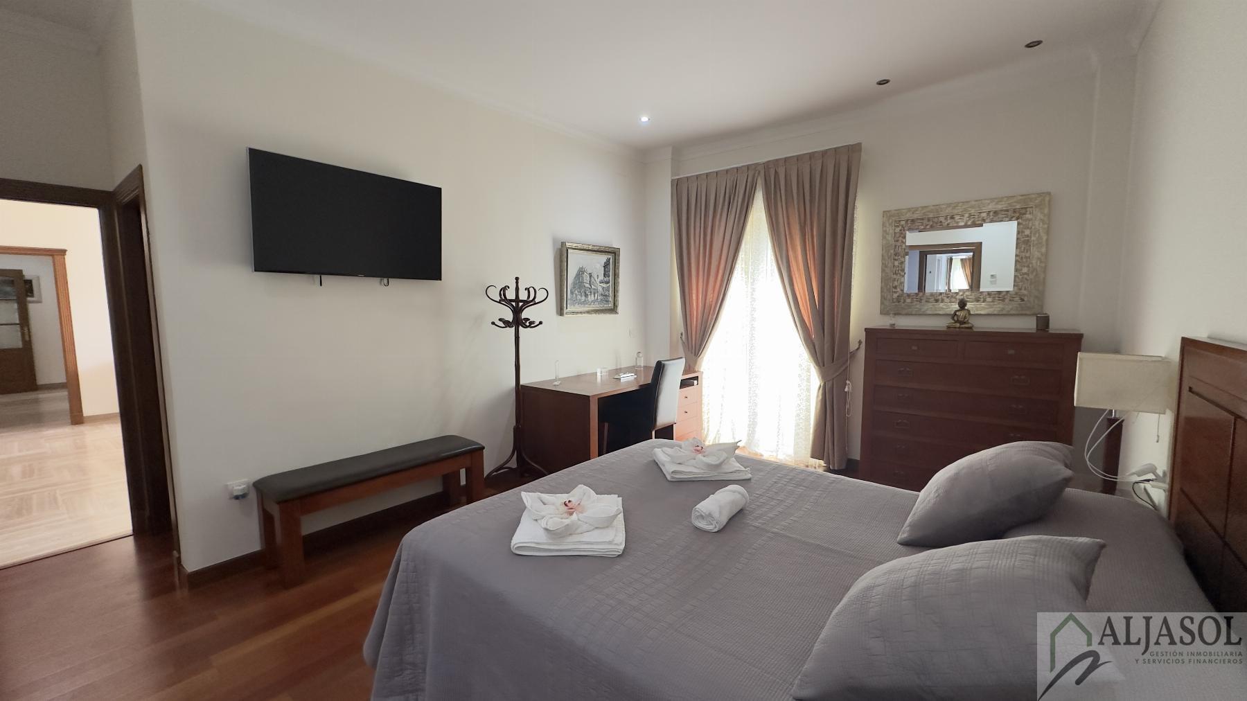 Venta de chalet en Bollullos de la Mitación
