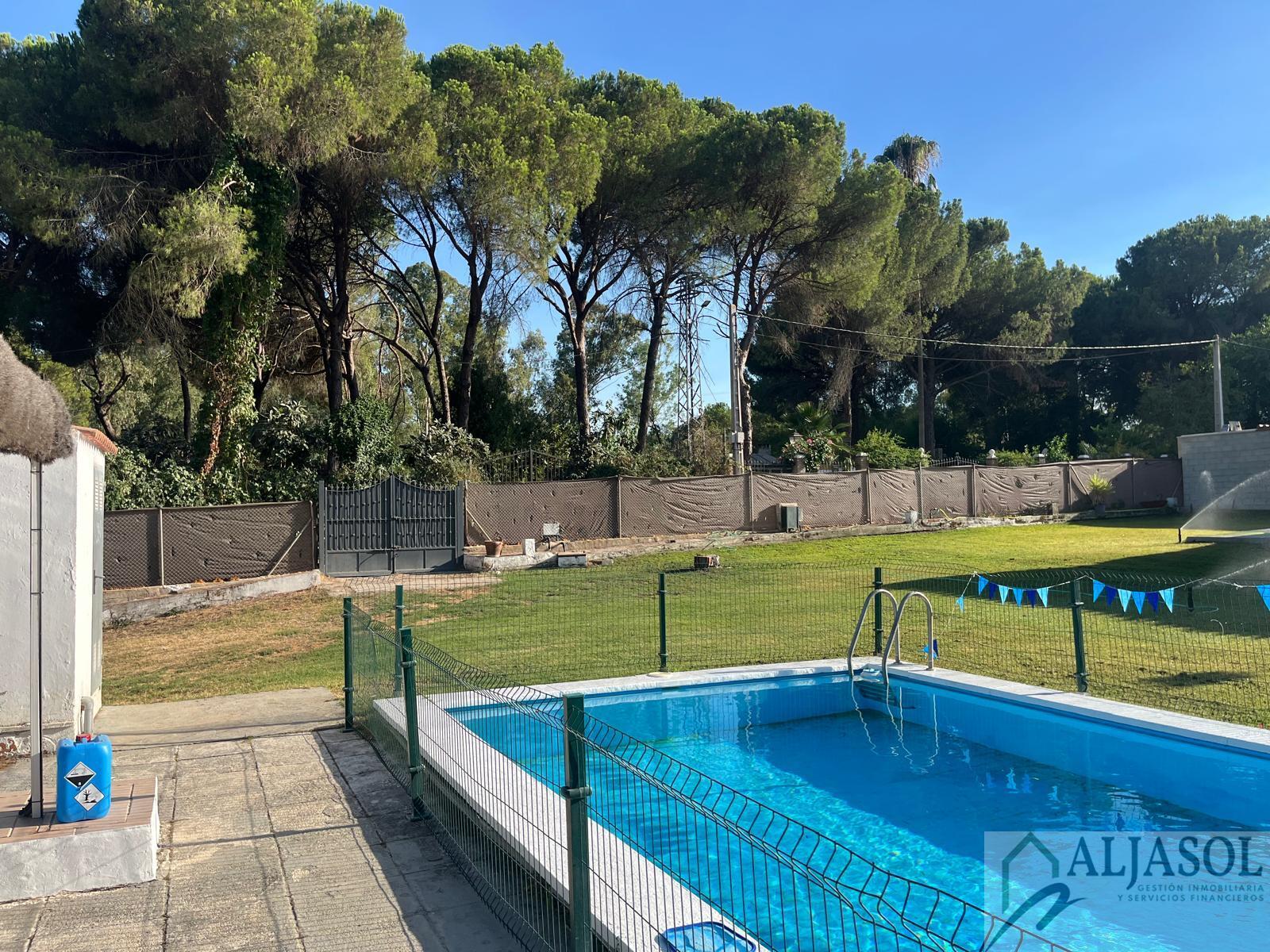 Venta de chalet en La Puebla del Río