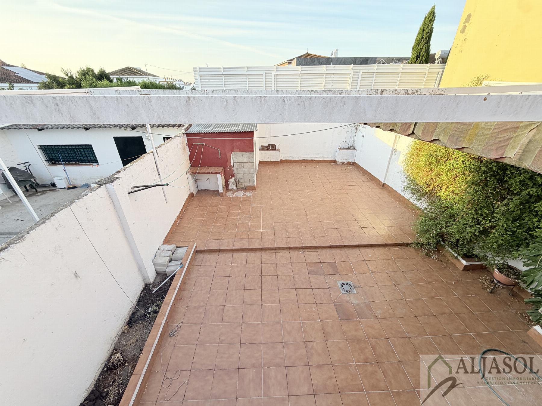Venta de casa en Valencina de la Concepción